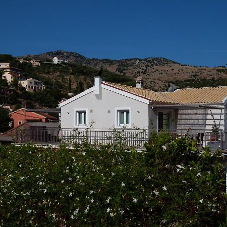 Antonis Apartments Kassiopi Buitenkant foto