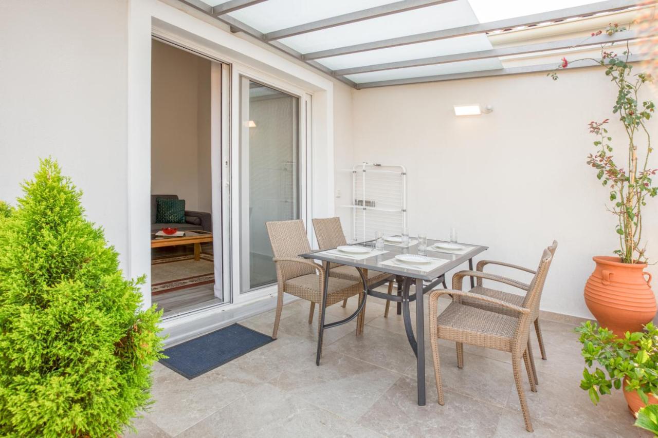 Antonis Apartments Kassiopi Buitenkant foto